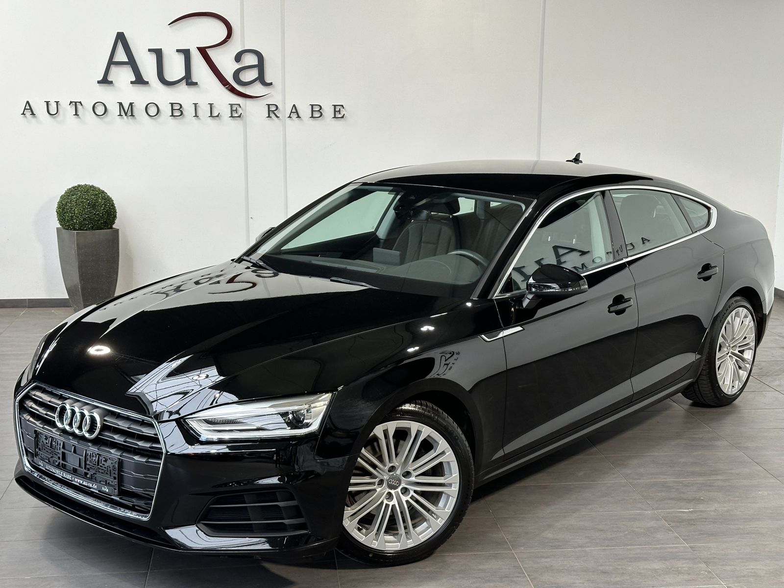 Fahrzeugabbildung Audi A5 SpB 35 TFSI Aut. NAV+XEN+SHZ+TEMPOMAT+18ZOLL