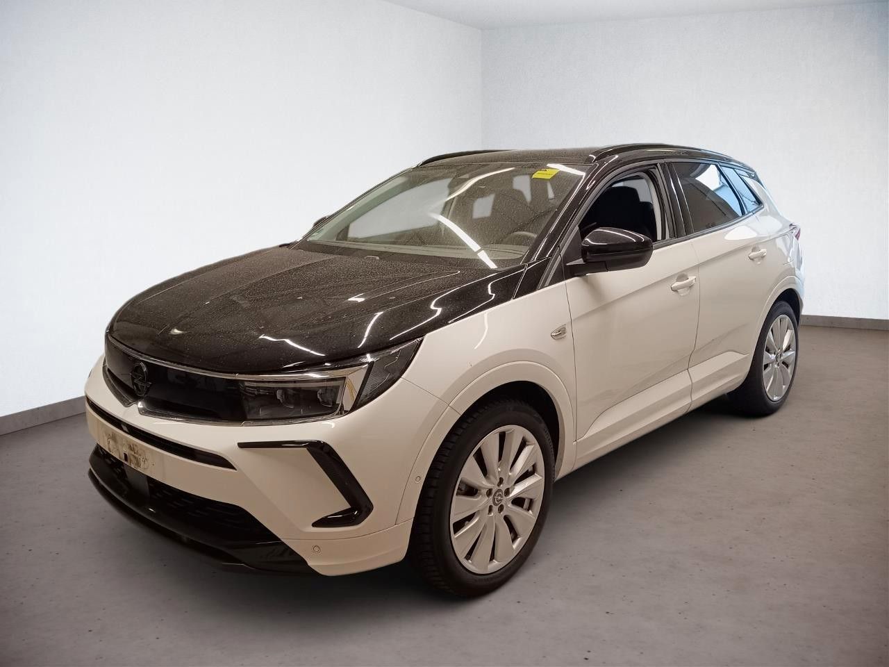 Fahrzeugabbildung Opel Grandland (X) 1.6T GSe HYBRID 4X4 NAVI/LED/SPORT