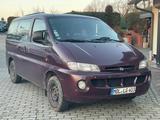 Hyundai H-1 Starex 2.4 AHK Pano 8Sitze - Hyundai Gebrauchtwagen von 2000