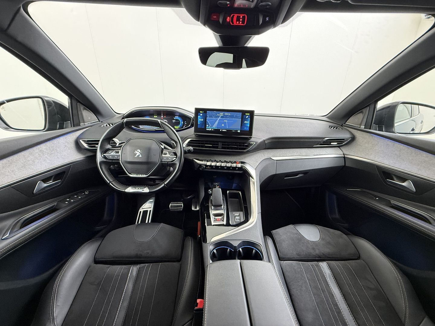 Peugeot 3008 1.6T HYbrid 225 GT SOH 91% AHK 3D-Navi Foca imagem 3