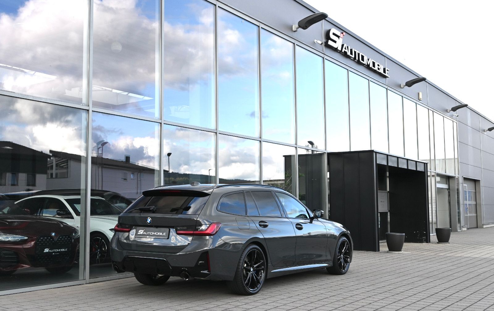 Fahrzeugabbildung BMW 320d xDr. Touring M-Sport °UVP 86.370€°MEGAVOLL°