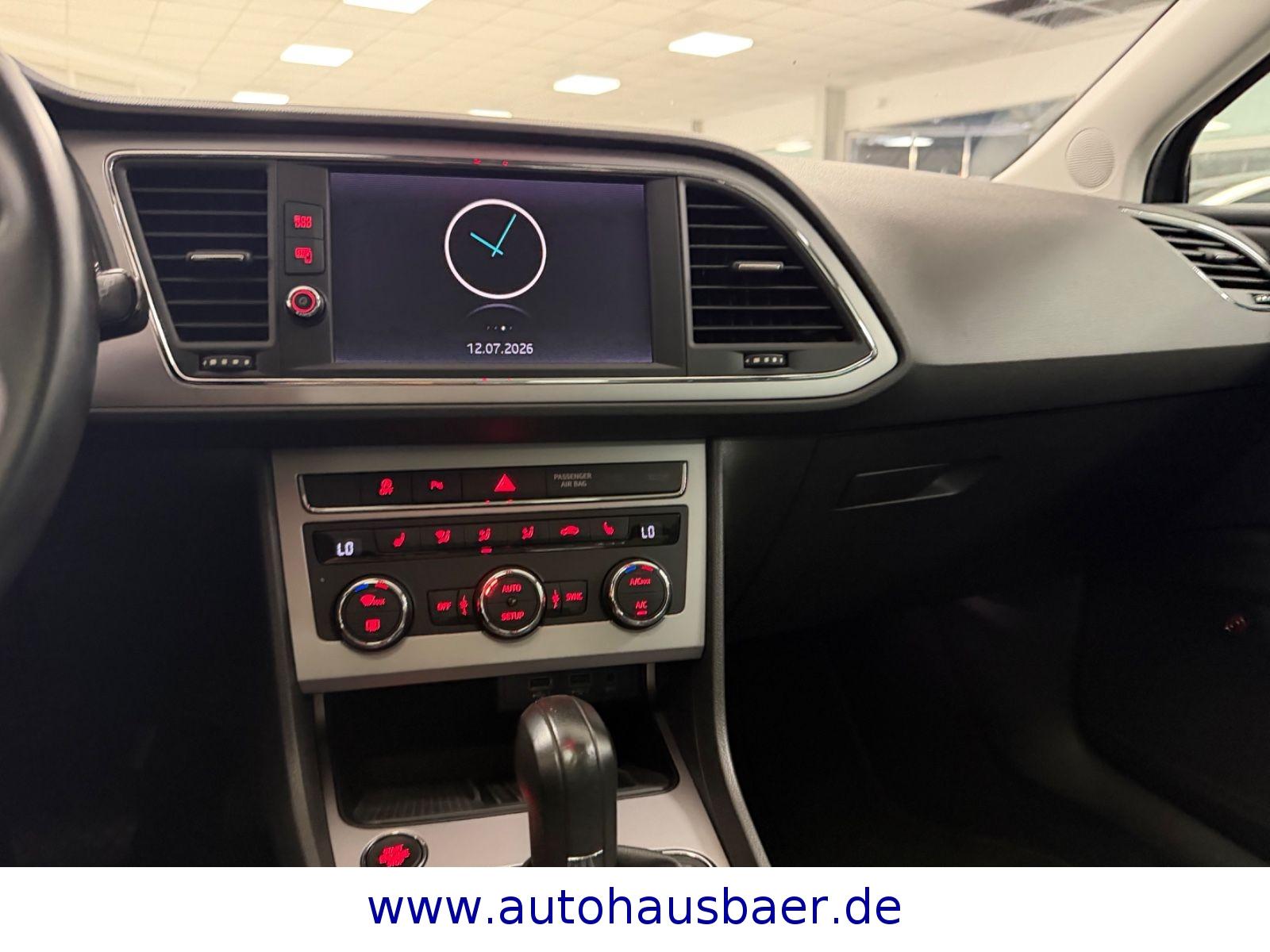 Seat Leon ST Xcellence PANO*VOLL LED SCHEINWERFER