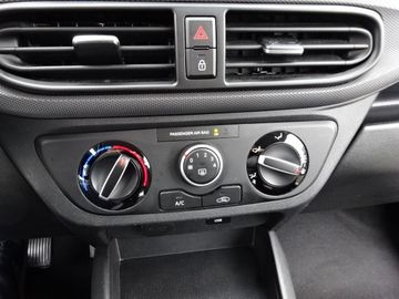 Fotografie 14 des Hyundai i10 1.0 Trend*SHZ*Klima*PDC*Navi über Carplay