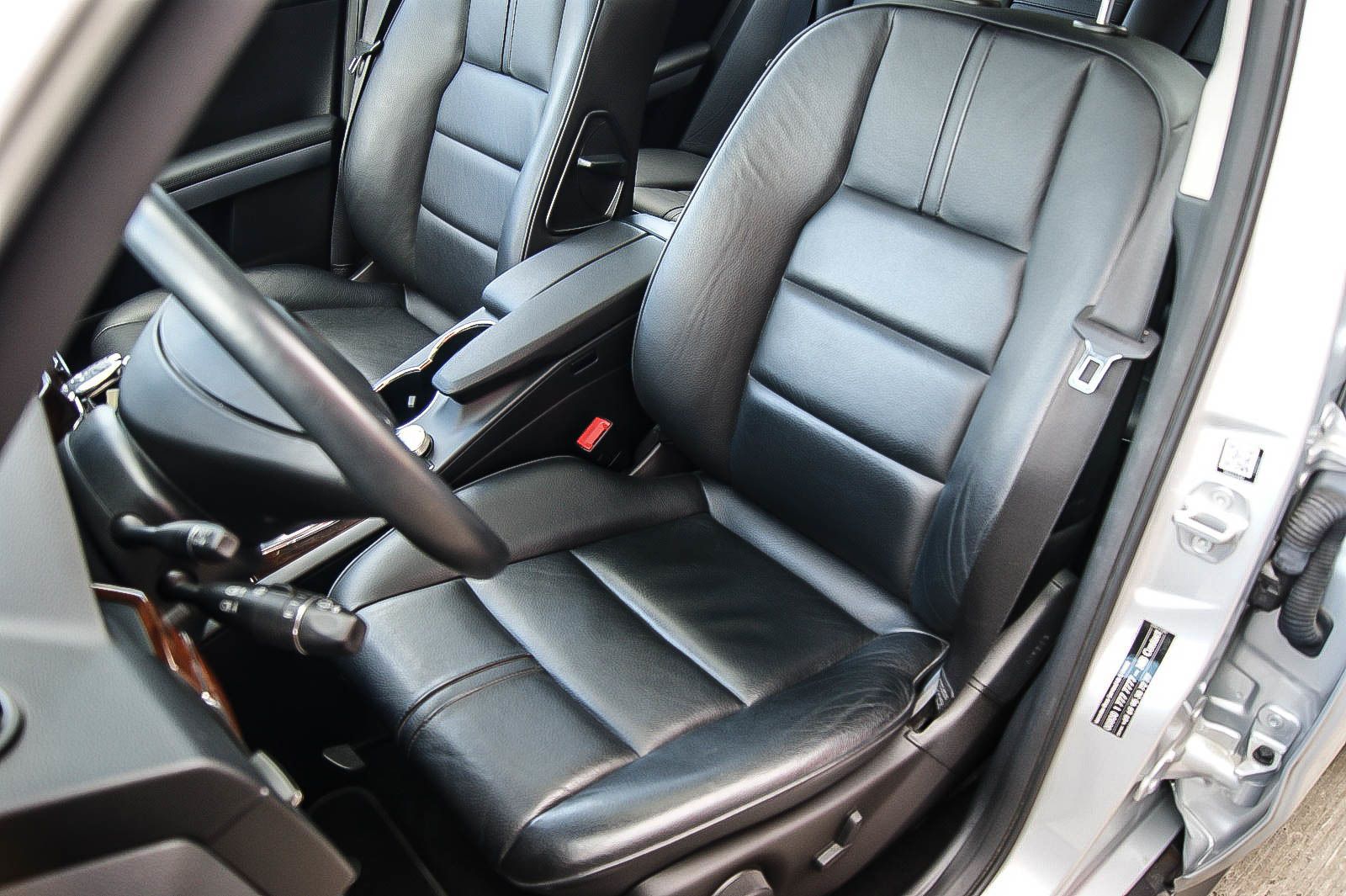 Fahrzeugabbildung Mercedes-Benz GLK 350 4-Matic PANORAMA COMAND 37.700km 1.HAND