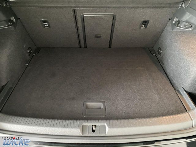 Golf VII 1.6 TDI R Line NAVI KLIMA PDC ALUFELGEN