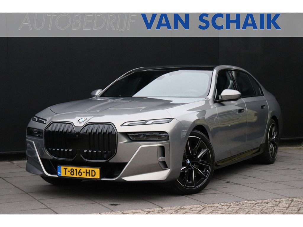 BMW 740