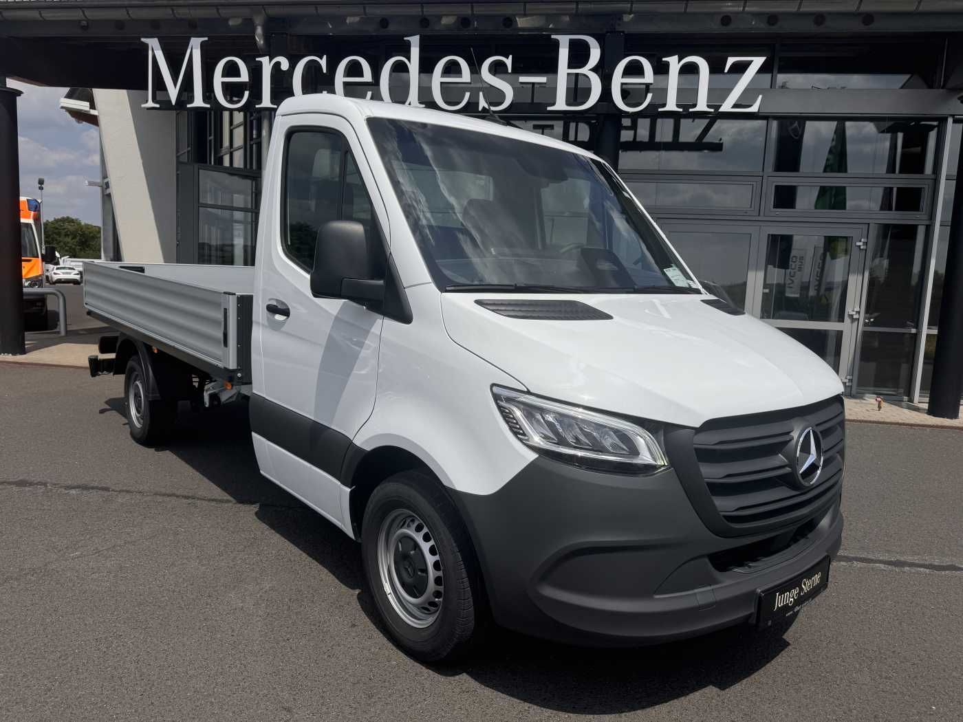 Fahrzeugabbildung Mercedes-Benz Sprinter 317 CDI 9G 3665 Klima Kamera AHK LED