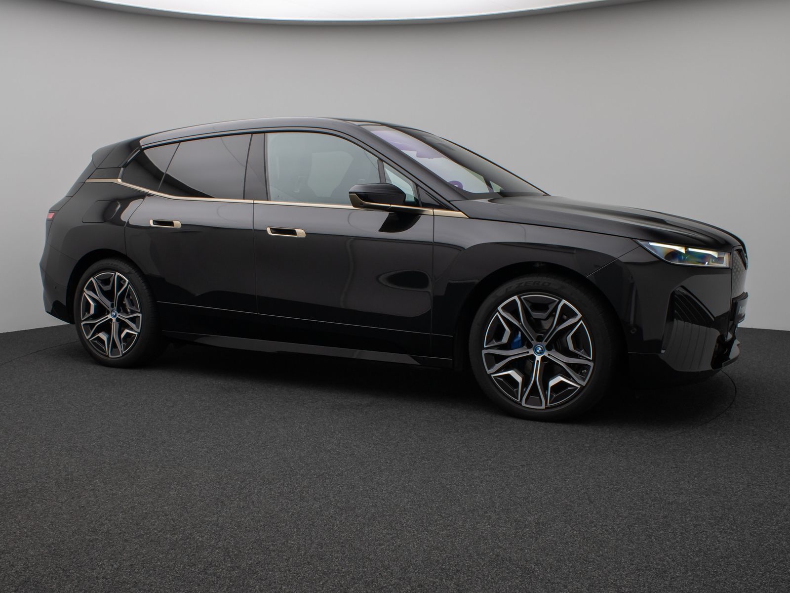 Fahrzeugabbildung BMW iX xD40 Edition Sport 360°Laser SkyLounge 22Zoll