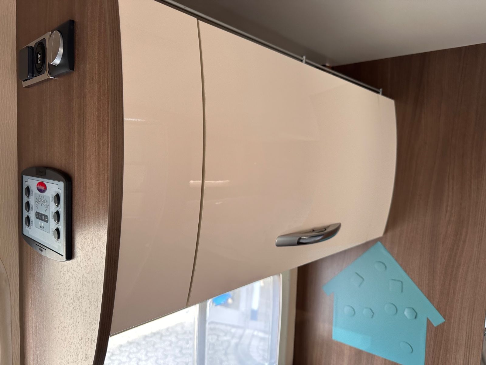 Fahrzeugabbildung Challenger Birthday 31 M14 140CH Transit WC/AHK