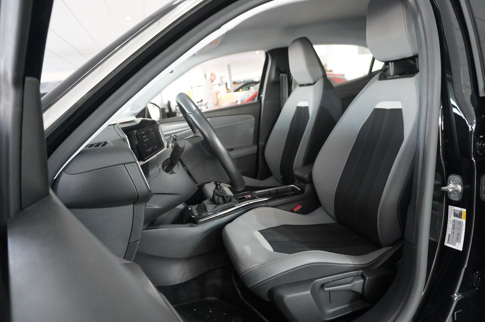 Fahrzeugabbildung Opel Mokka B 1.5D ELEGANCE NAVI/LED/KAMERA/SPORT/DAB+