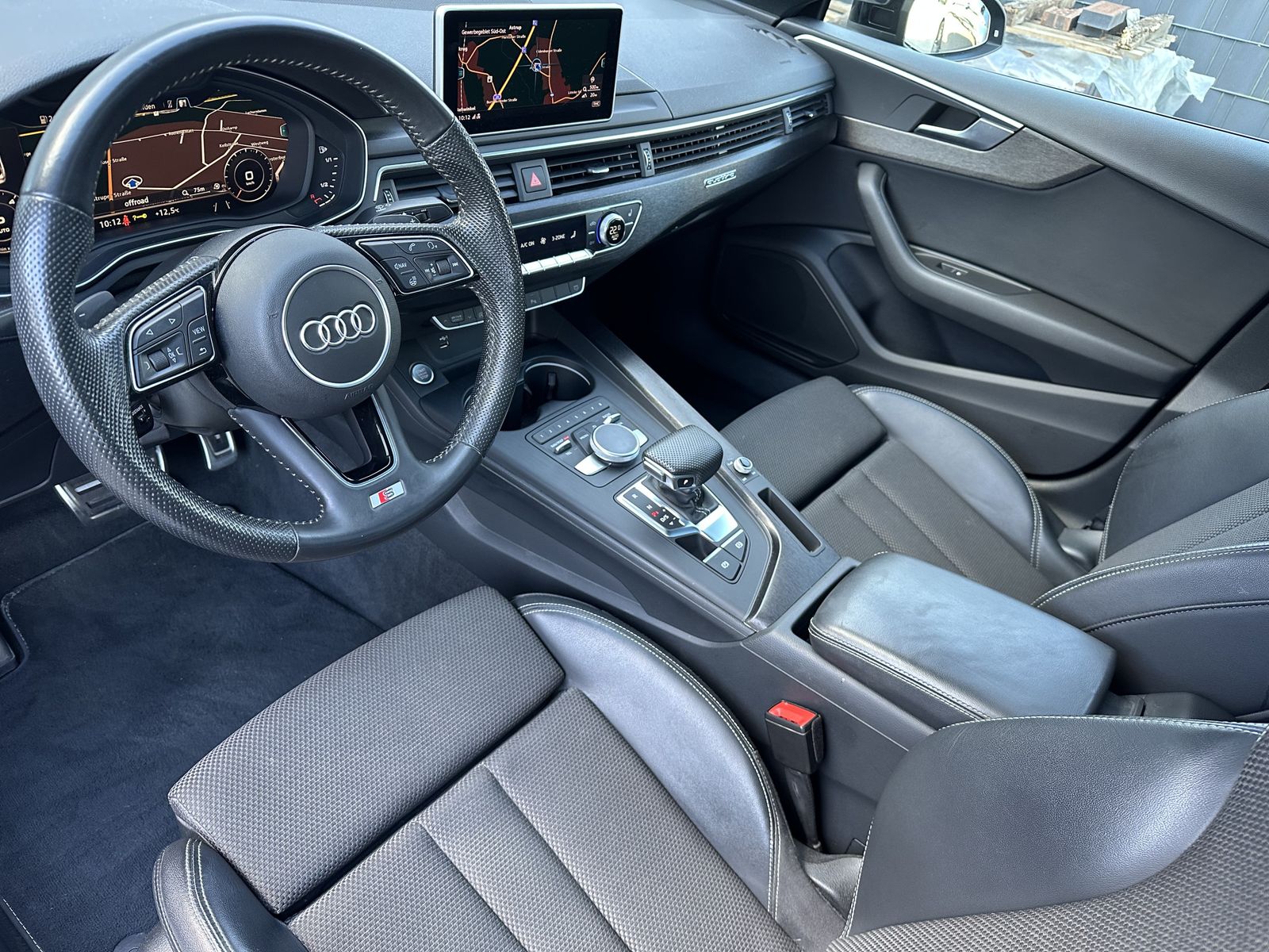 Fahrzeugabbildung Audi A5 SpB 50 TDI Qu S-Line NAV+LED+AHK+PANO+ACC+KAM