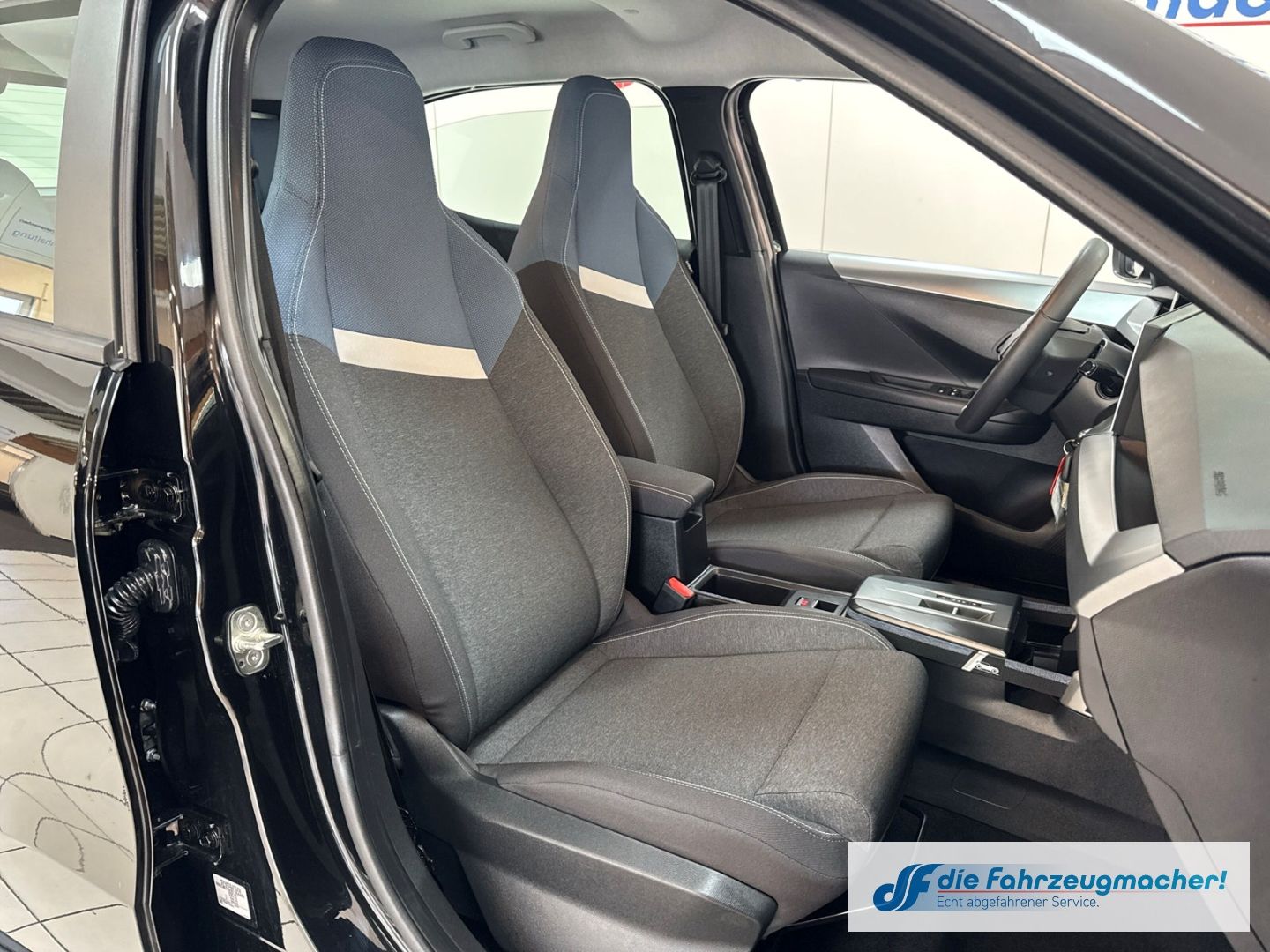 Fahrzeugabbildung Opel Frontera Electric Edition 83 kW Digitales Cockpi