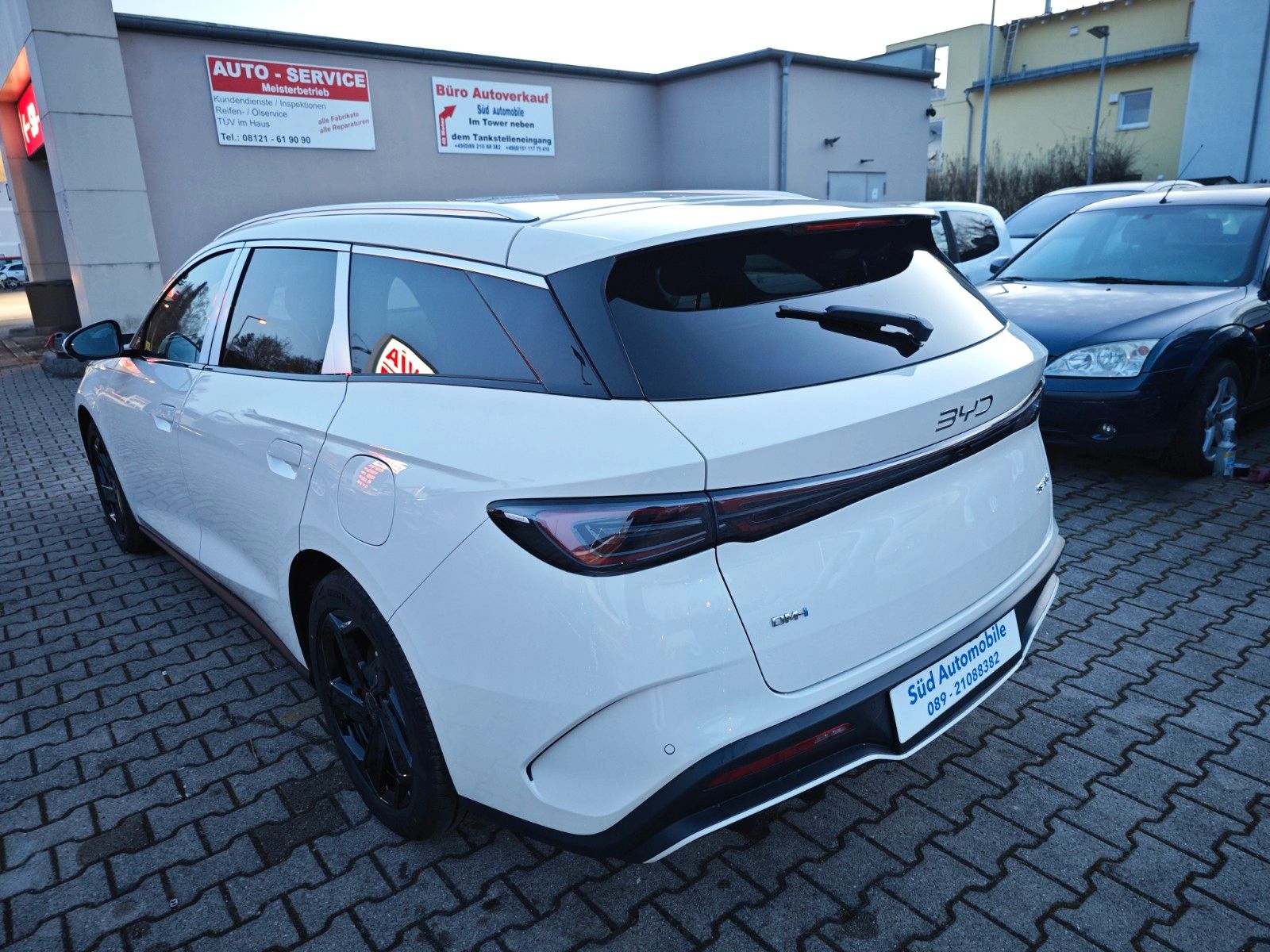 BYD SEAL