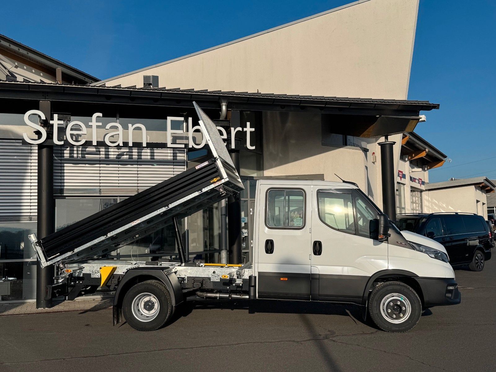 Fahrzeugabbildung Iveco Daily 70C18 H 3.0L *R3.750mm*AHK*Sperre*Standh*