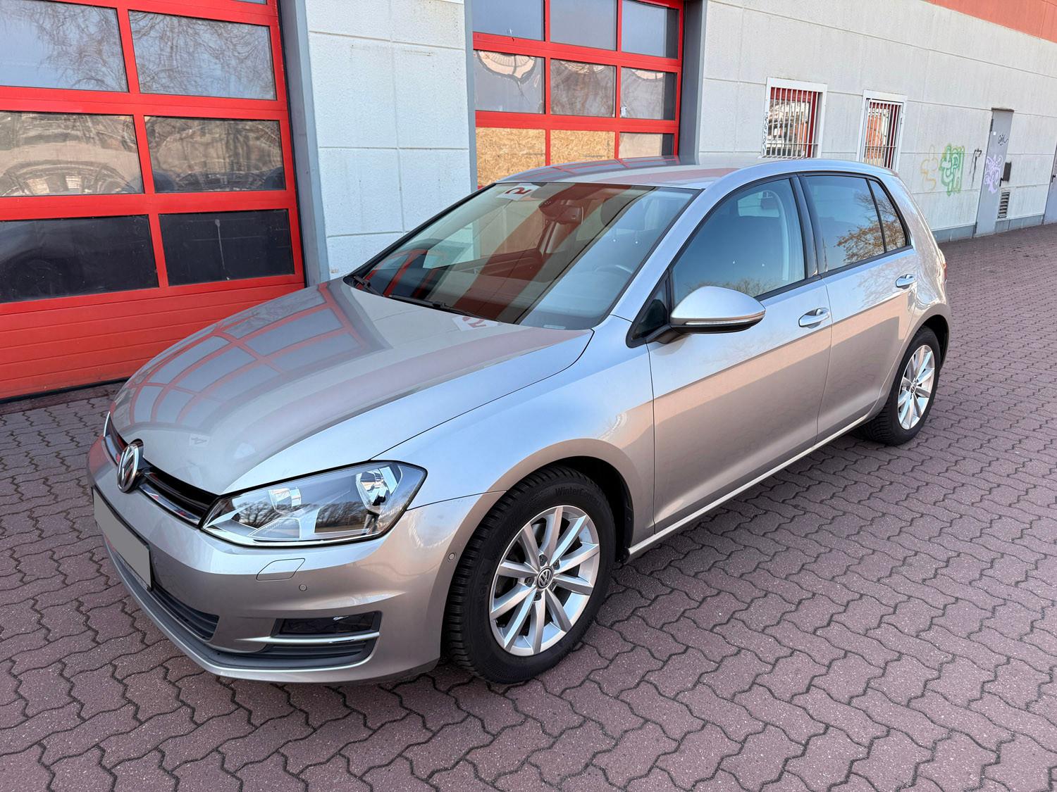 Volkswagen Golf VII 1.2 TSI Trendline BMT Klimaaut. Scheckh
