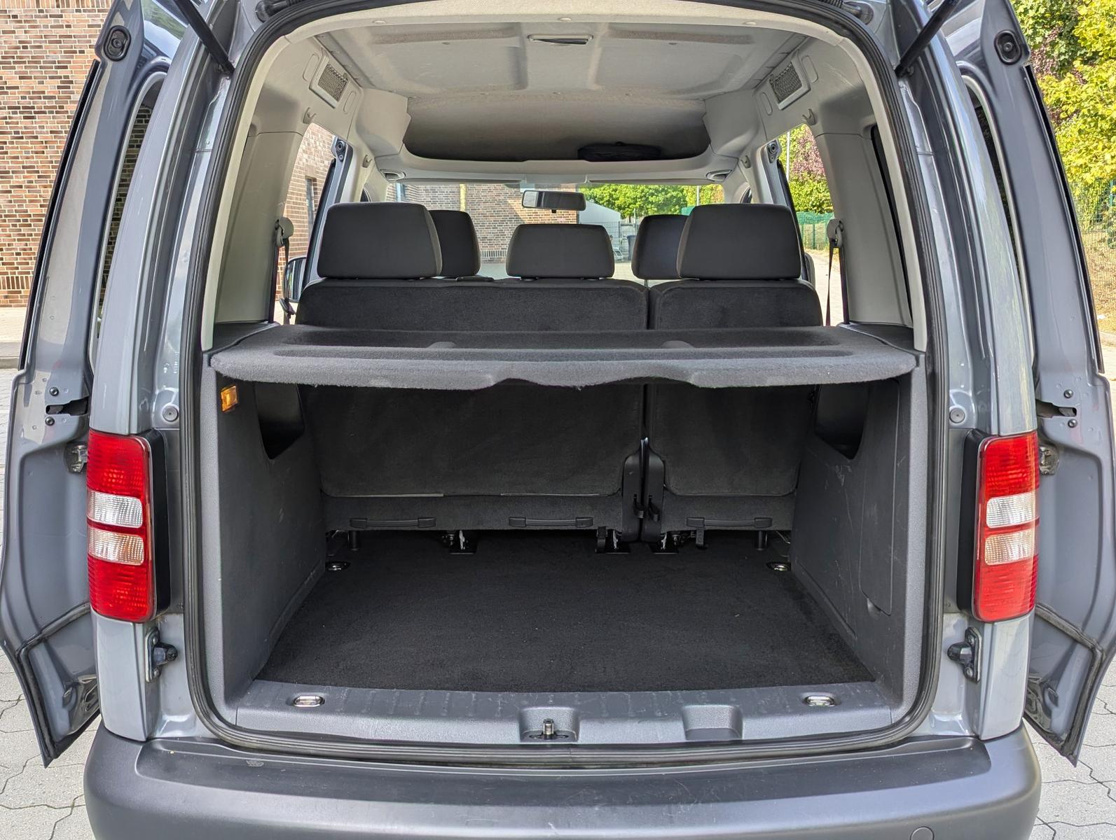 Volkswagen Caddy 2012 — photo 20