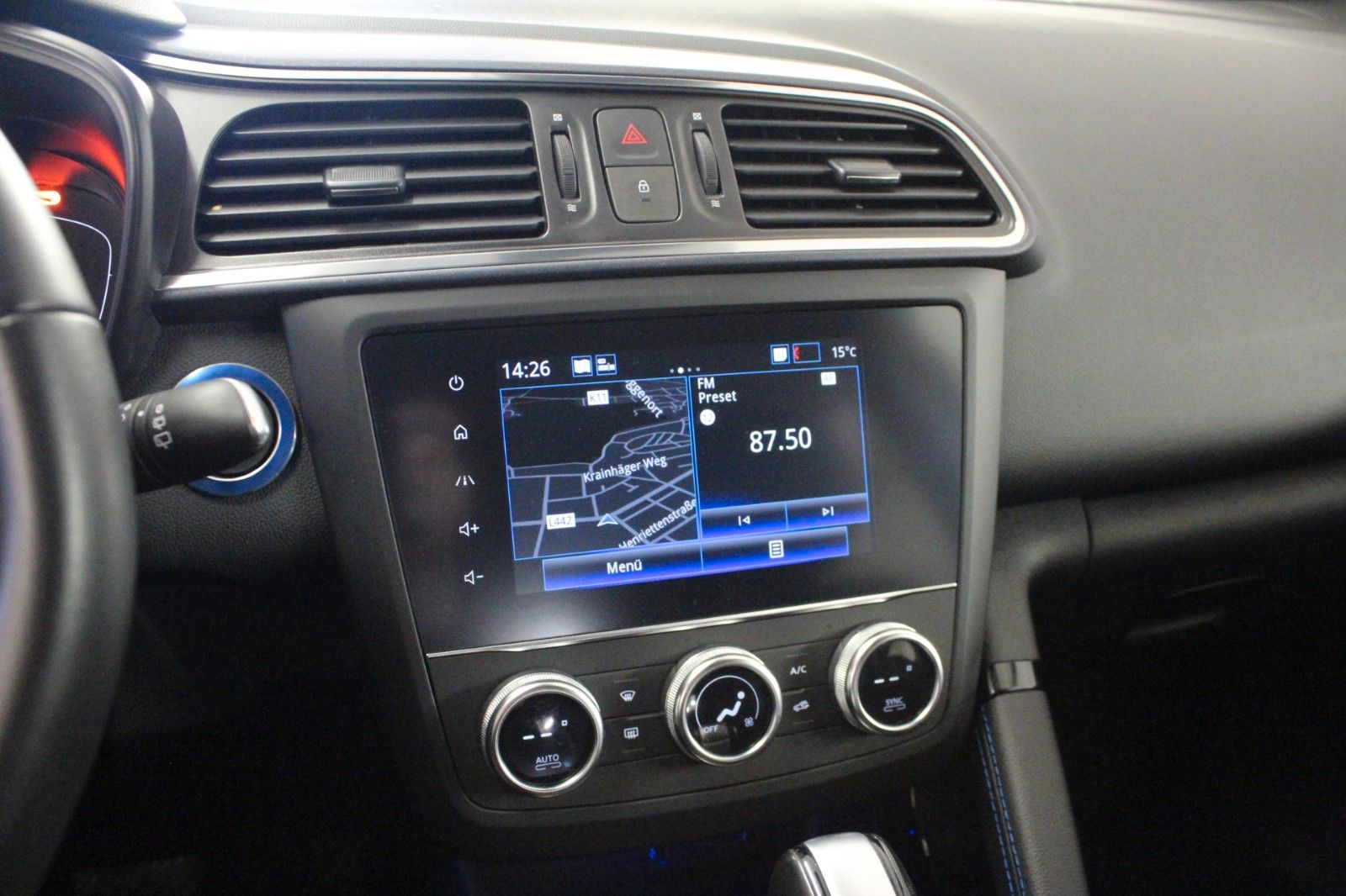Fahrzeugabbildung Renault Kadjar TCe 140 EDC Limited  Automatik