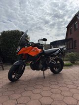 KTM 990 SMT 13TKM (!!) 1. Hand Bj. 2012 Service  - Offers matching your search criteria