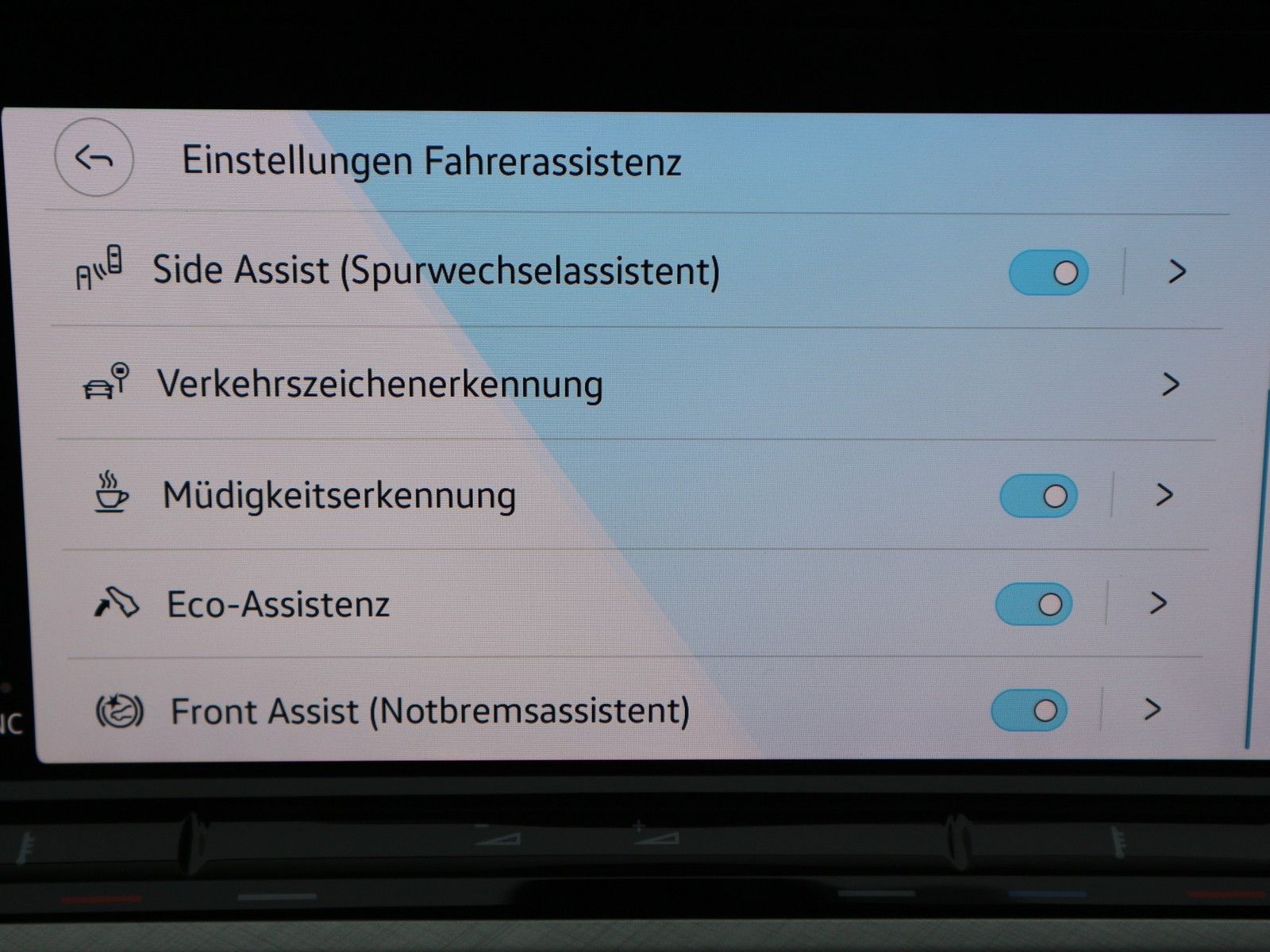 Volkswagen Golf - Bild 18