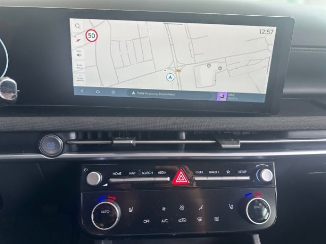 Fahrzeugabbildung Hyundai Tucson FL (MY25) (160 PS) 6-MT 2WD SELECT Navi d