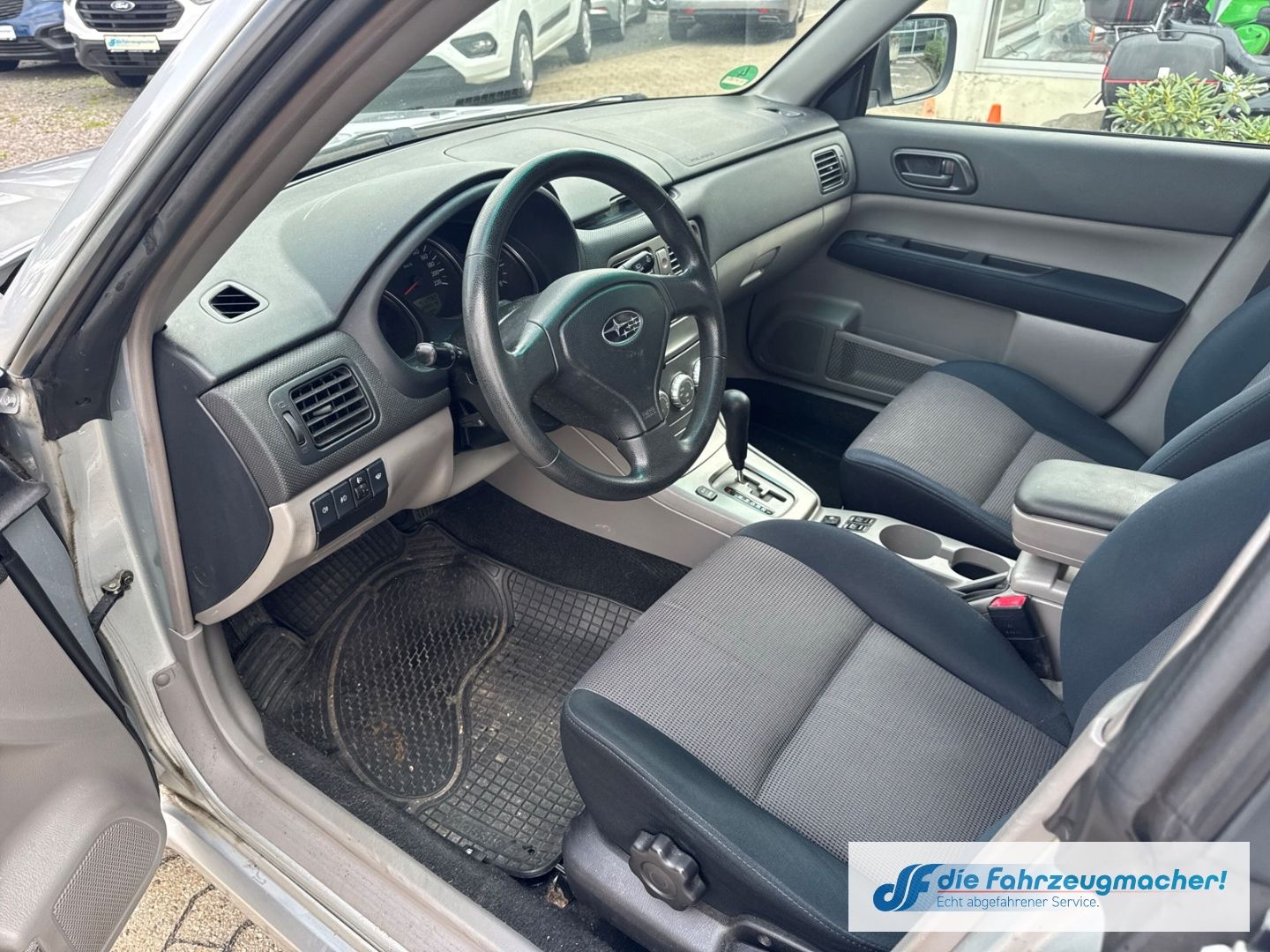 Fahrzeugabbildung Subaru Forester 2.0 X Active Niveau Klimaautom *EXPORT