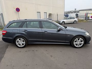Mercedes E 220 - 4