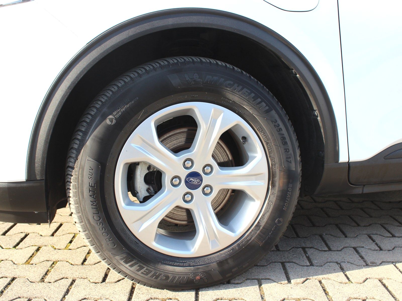 Fahrzeugabbildung Ford Kuga Plug-In Hybrid Cool & Connect
