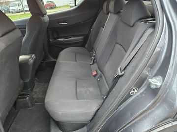 Toyota C-HR - 11