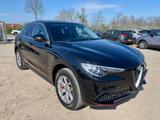 Alfa Romeo Stelvio 2.0 Executive ALLRAD AHK AAC PANORAMA - Alfa Romeo: Allradantrieb