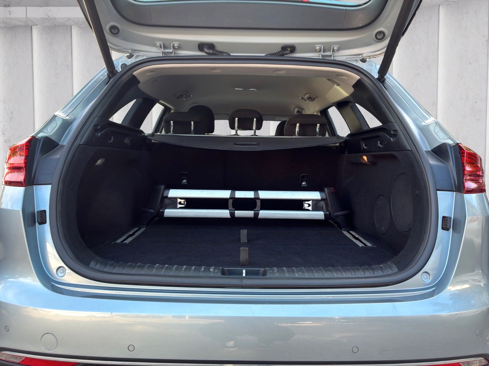Fahrzeugabbildung Kia cee'd Sportswagon*Automatik*SHZ*LHZ*Navi*Kamera*