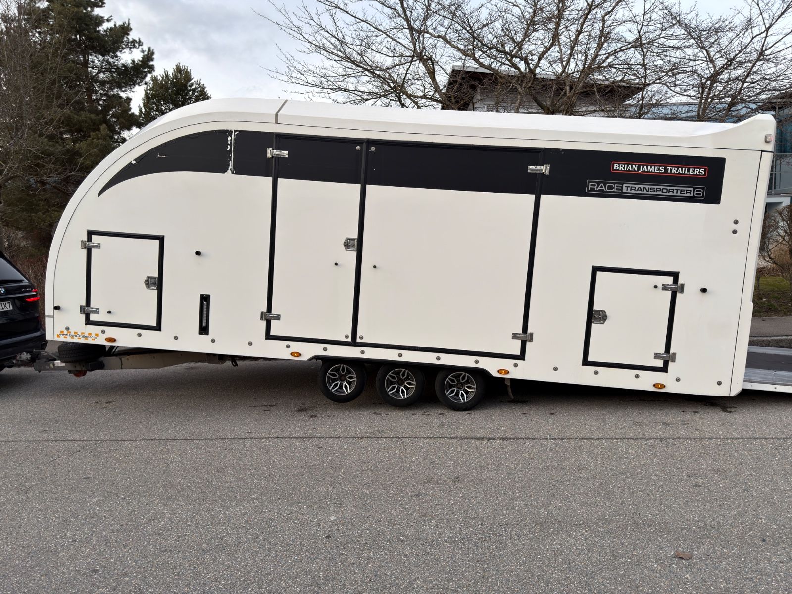 Fahrzeugabbildung Brian James Racetransporter RT6
