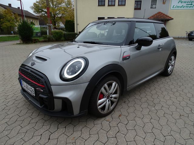 MINI John Cooper Works Trim