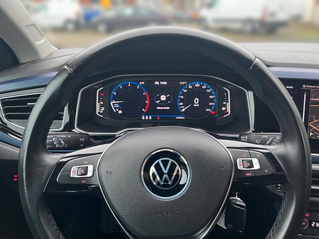 Volkswagen Polo VI United NAVI Active Info-Display