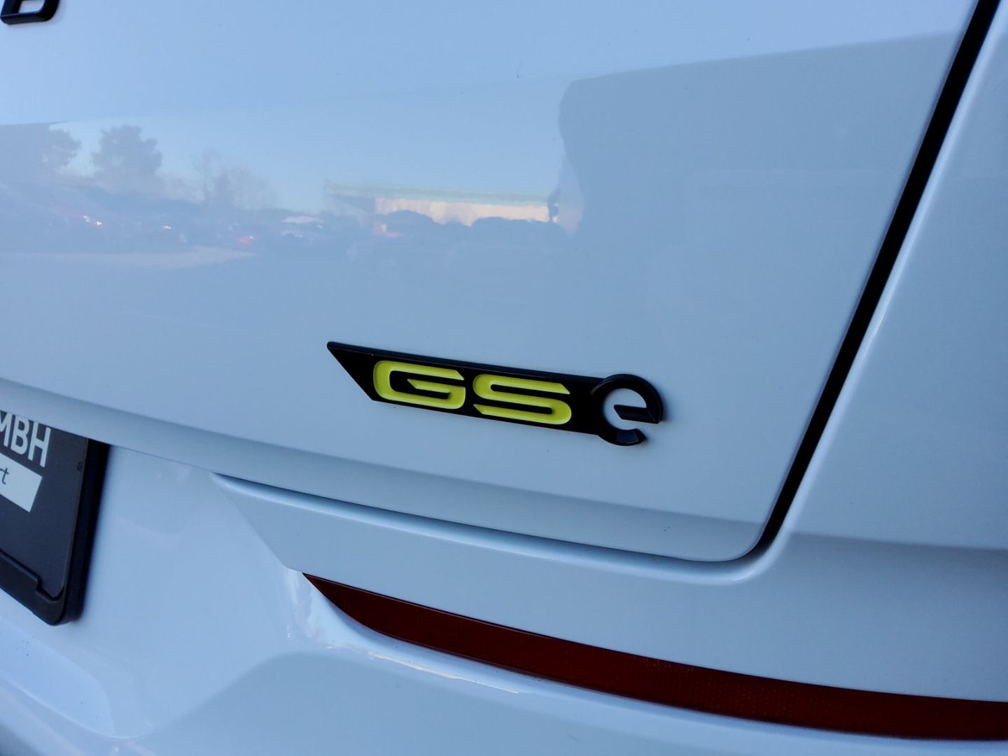 Fahrzeugabbildung Opel Grandland GSe Plug-in Hybrid Allrad AD Navi digi