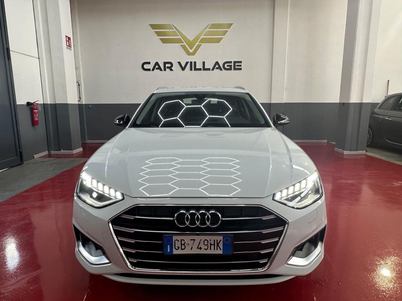 Audi A4 - 1
