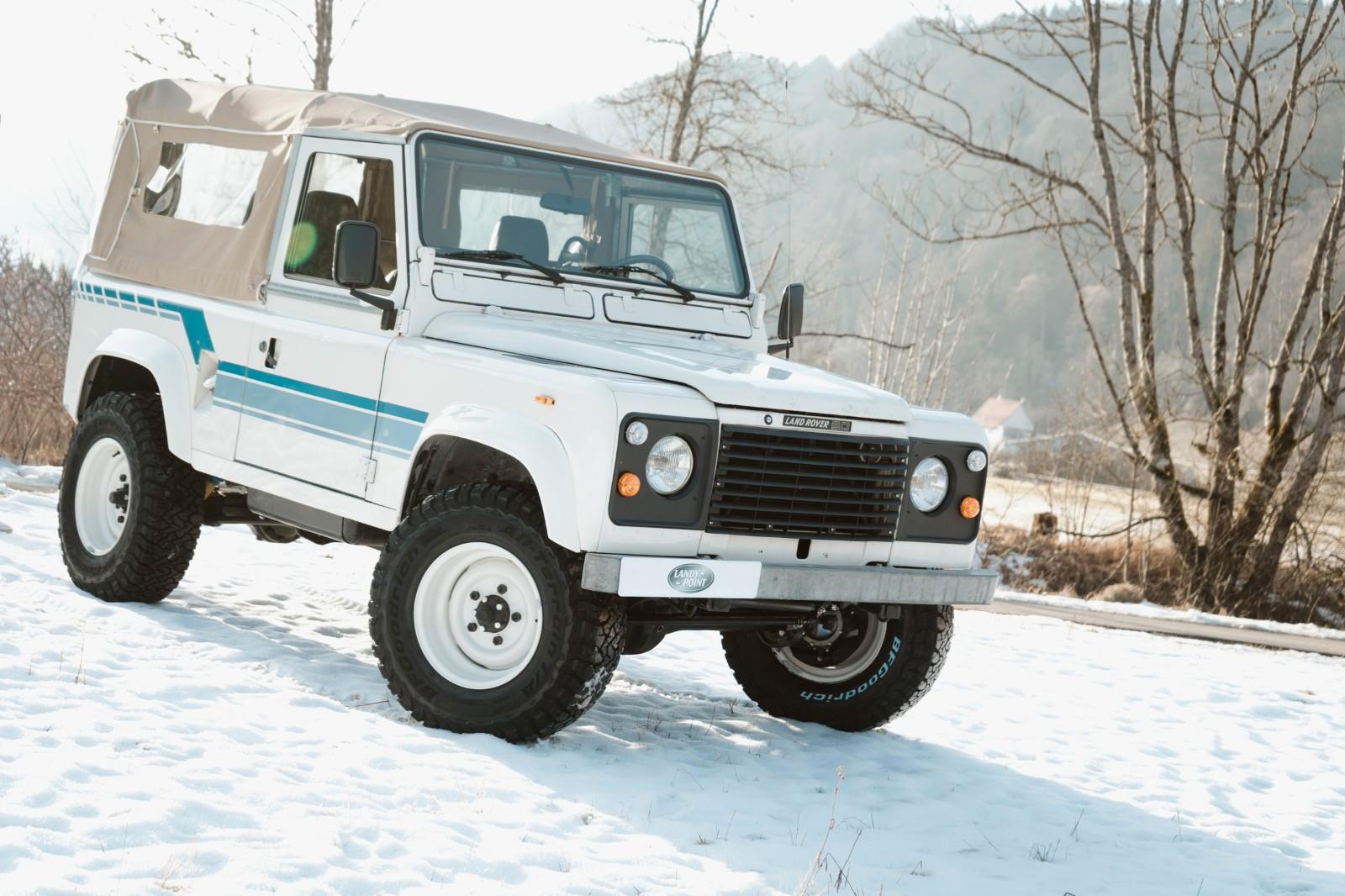 Land Rover Defender 90 V8