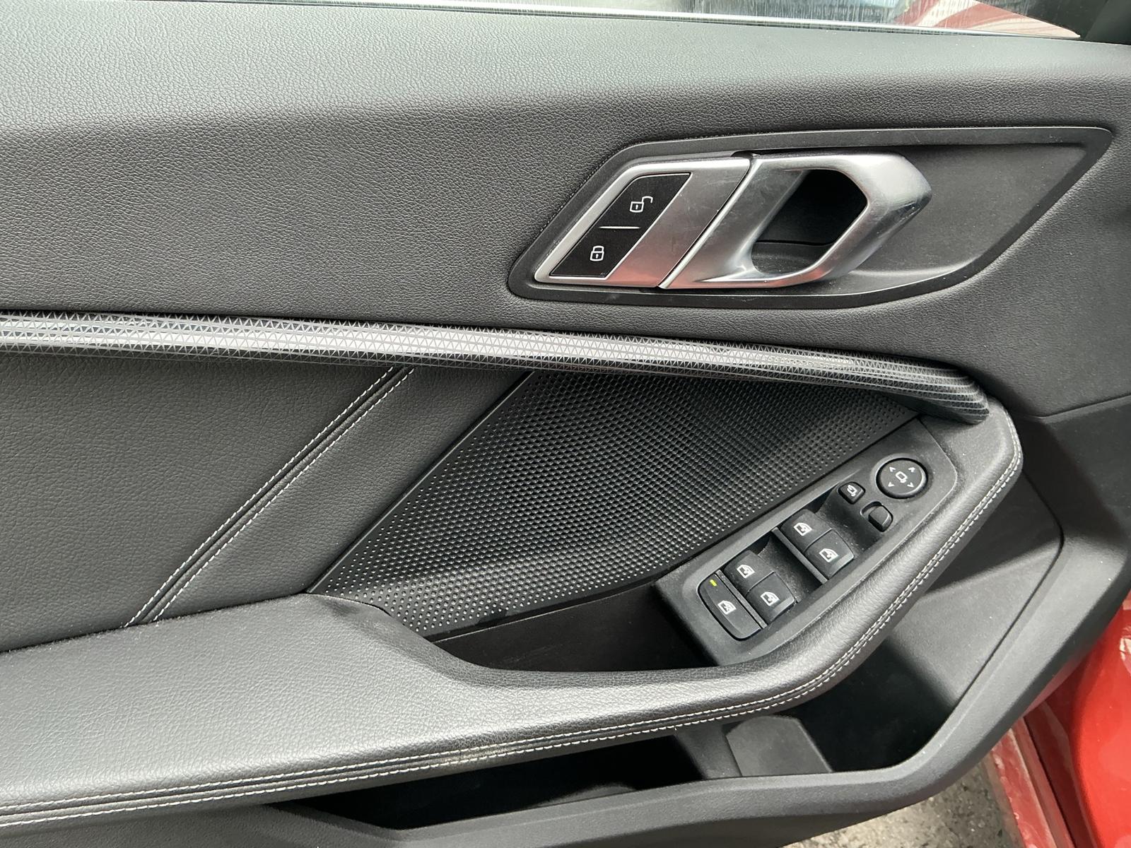 BMW 118 i Luxury-Line Leder Navi LED SHZ DAB PDCv+h, миниатюра 4