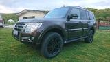 Mitsubishi Pajero 3.2 DI-D - gebrauchte Mitsubishi Pajero aus dem Jahr 2017