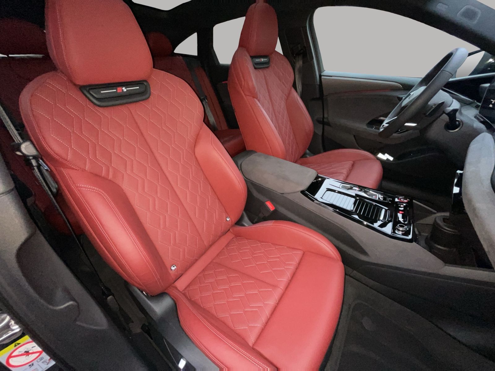 Audi S6 e-tron - Bild 19