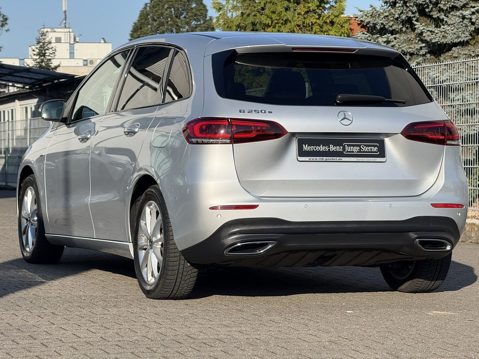 Fahrzeugabbildung Mercedes-Benz B 250 e Progressive*KAMERA*LED*NAVI*SITZHEIZUNG*