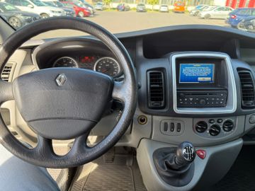 Renault Trafic L1H1  Expression+Navi+AHK+9Sitze+Bett