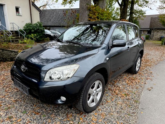 Toyota RAV4  4X4 Executive AUTOMATIK KLIMA LEDER 80 TKM