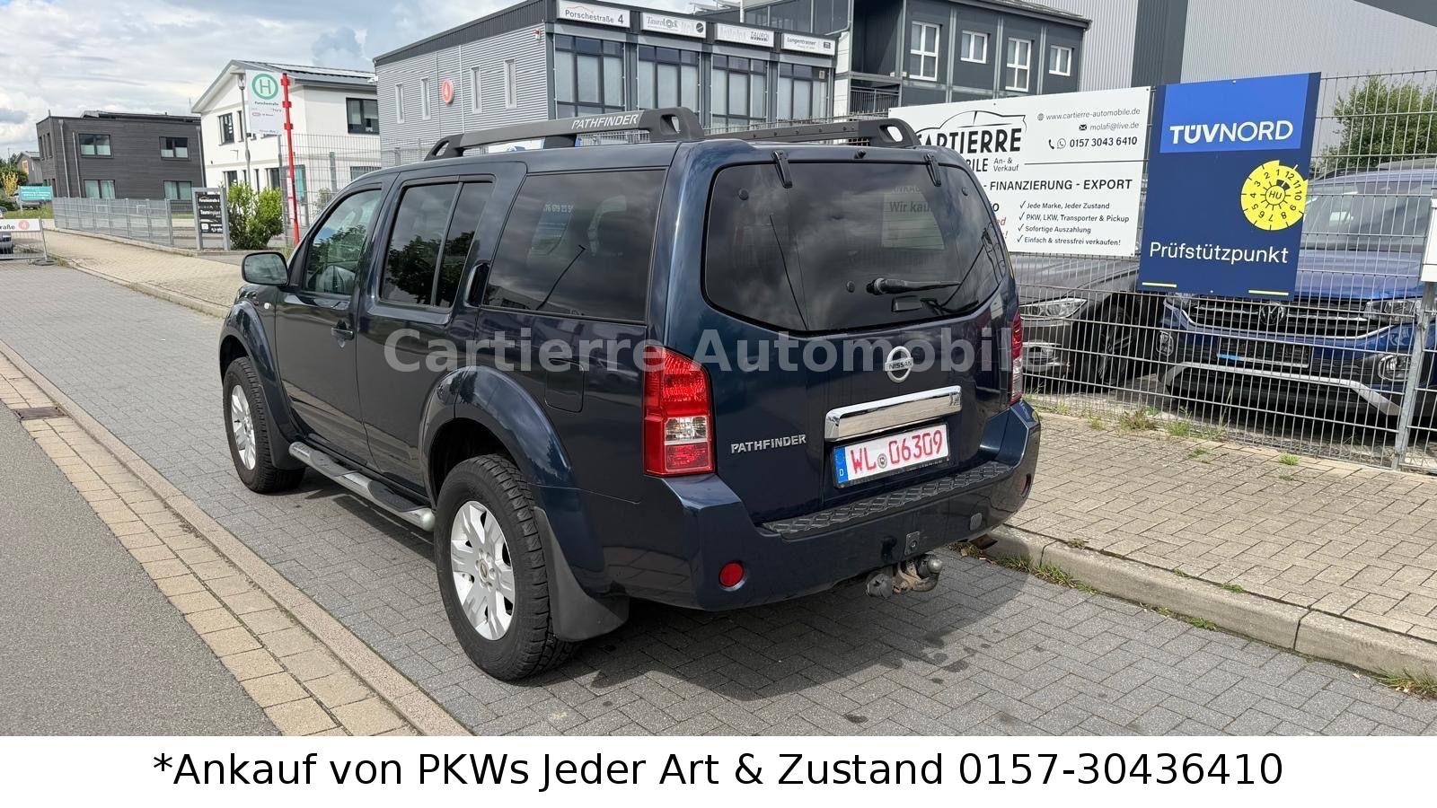 NISSAN PATHFINDER 2.5 DCI 174CH - ELEGANCE - BVM - CLIMATISATION - ATTELAGE