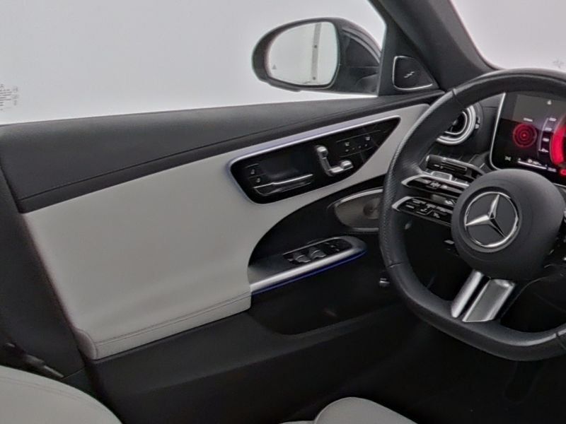 Fahrzeugabbildung Mercedes-Benz C 300 d AMG*Pano*Burmester*Distro*Sitzklima*360°