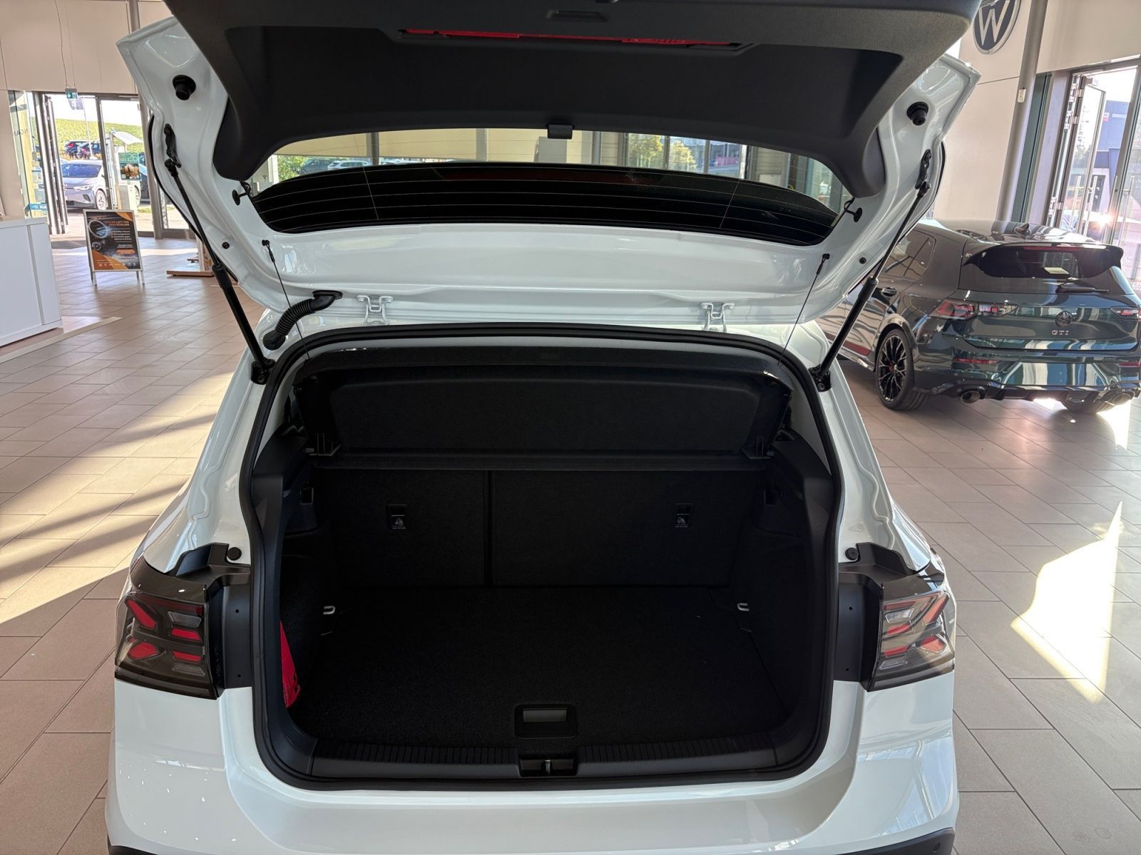 Volkswagen T-Cross - Bild 12
