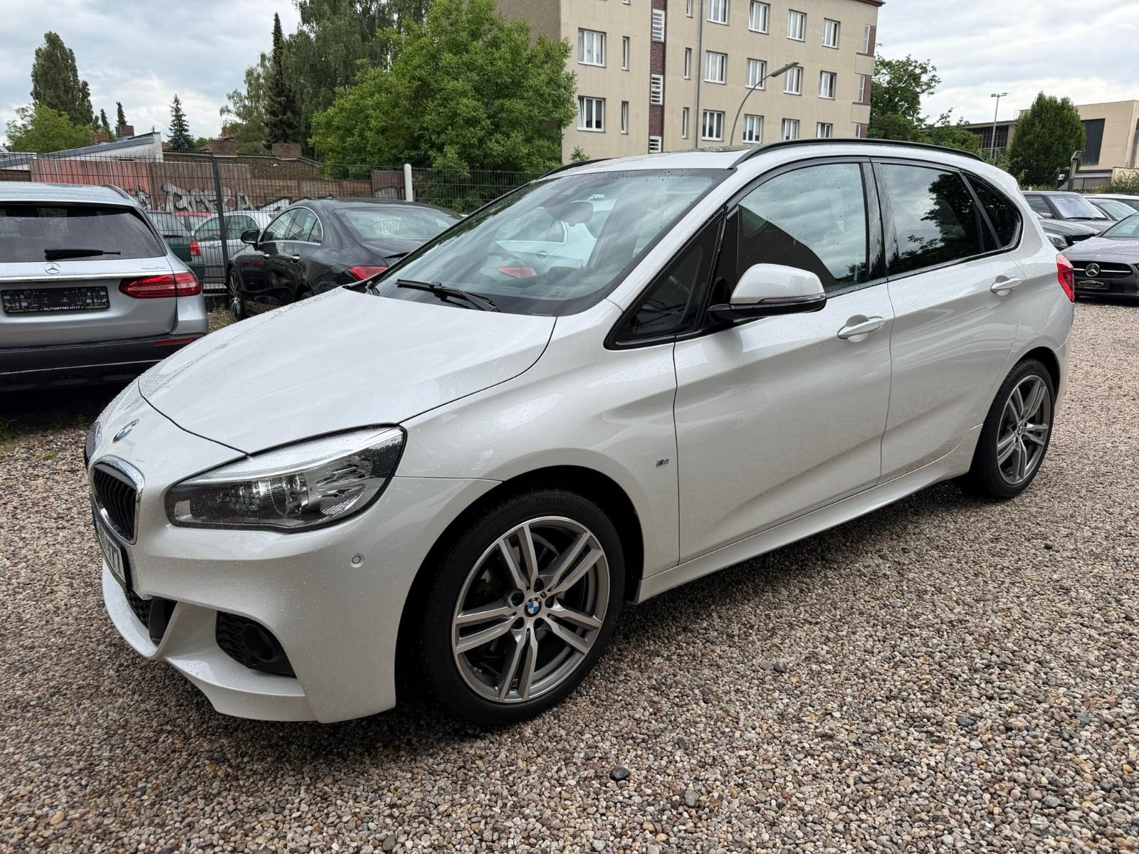 BMW 220 Active Tourer* M- Sport Paket*Panorama*Top