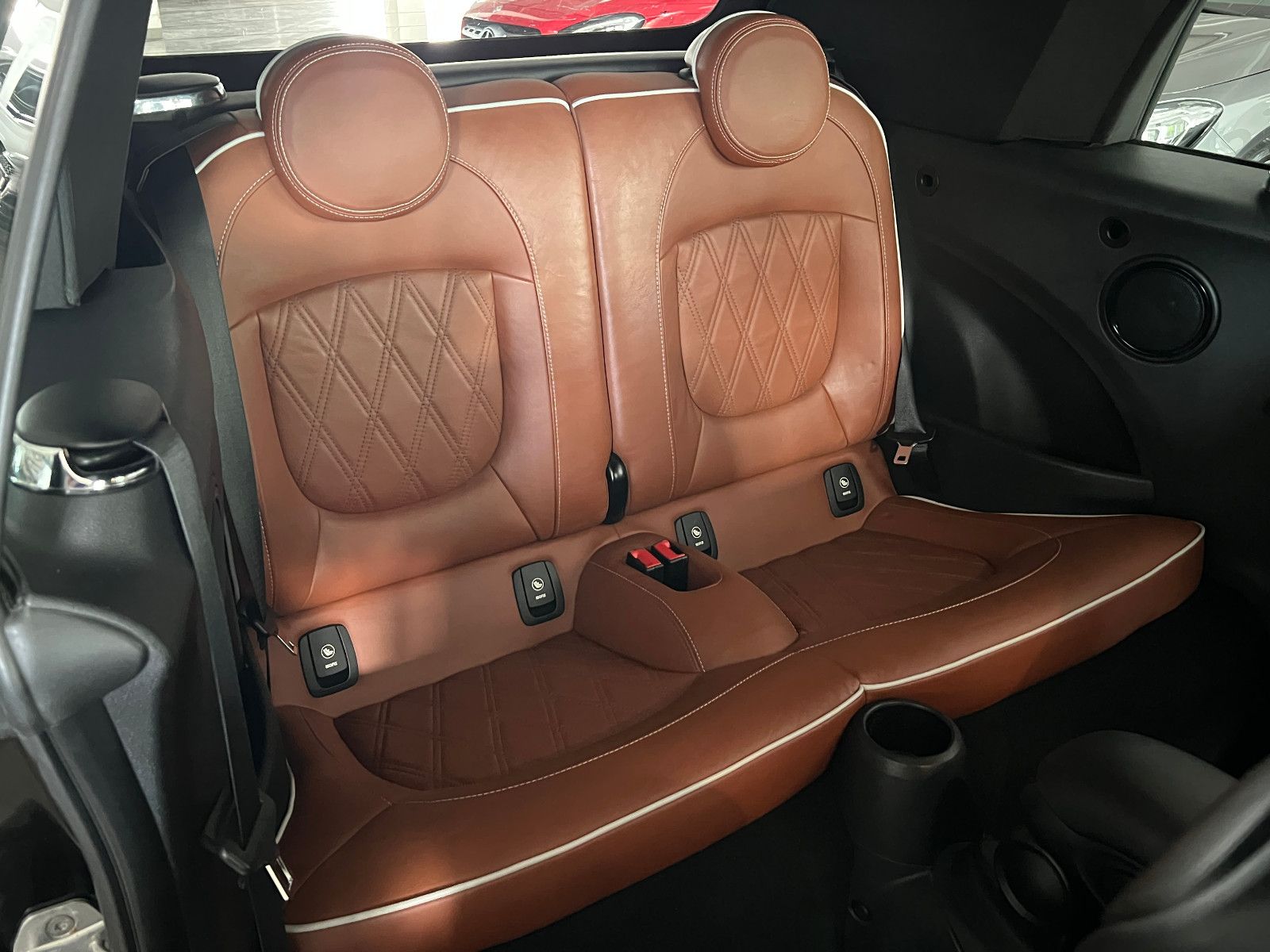 Fahrzeugabbildung MINI Cooper CABRIO AUTOMATIK NAVI LED LEDER CHESTER