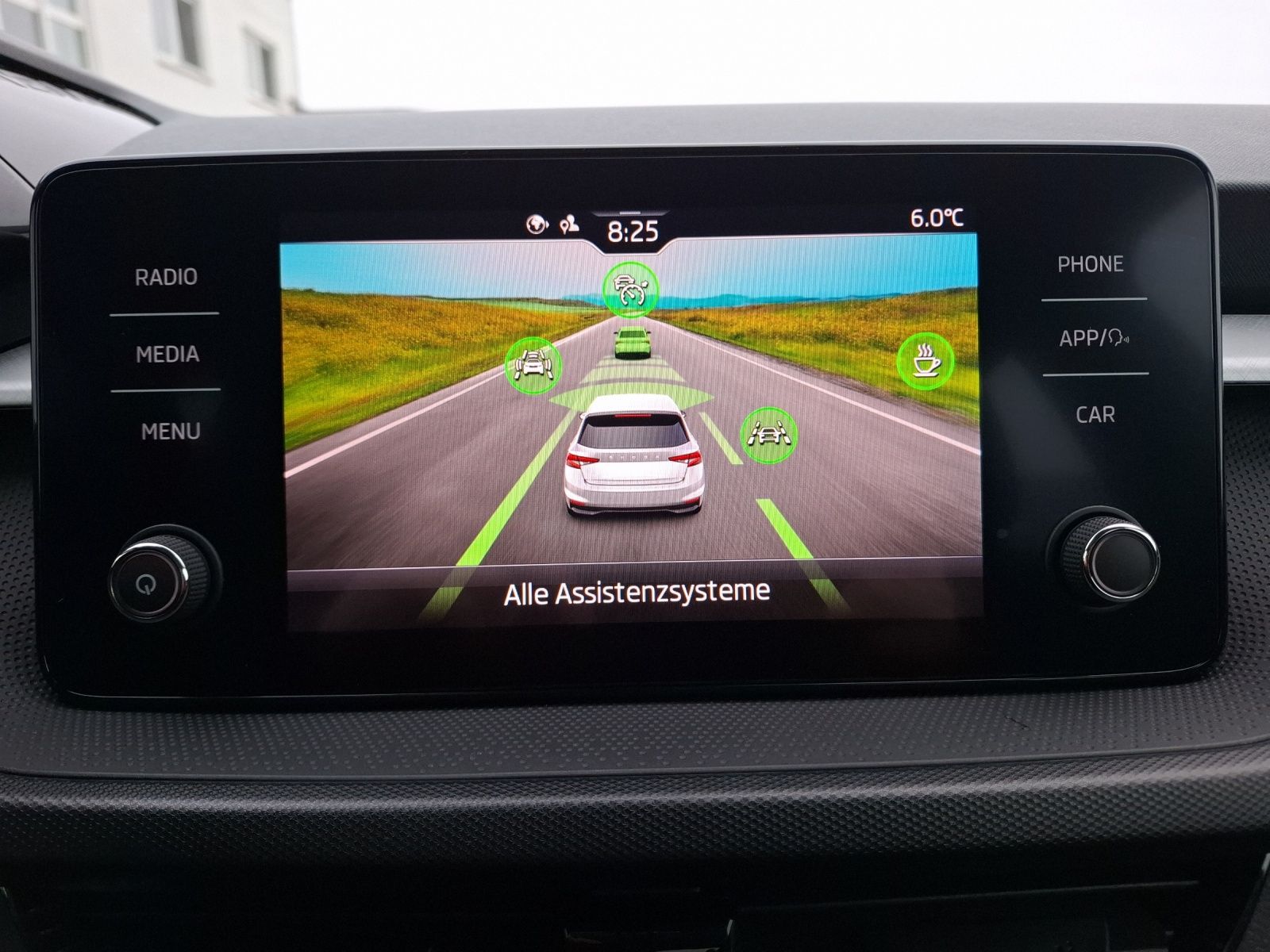 Fahrzeugabbildung SKODA Fabia TSI Ambition LED AID ACC PDC SH LM