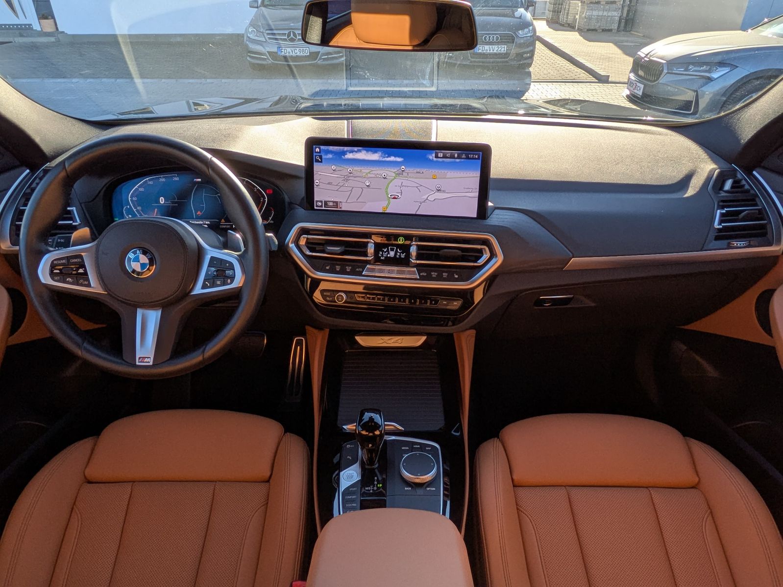 Fahrzeugabbildung BMW X4 xDrive 30 d M-Sport MATRIX*PANO*NAVI PRO*21"