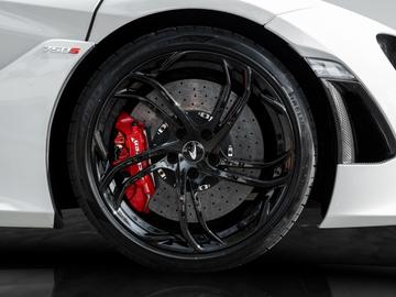 صورة 9 لـ 2024 Mclaren 750S